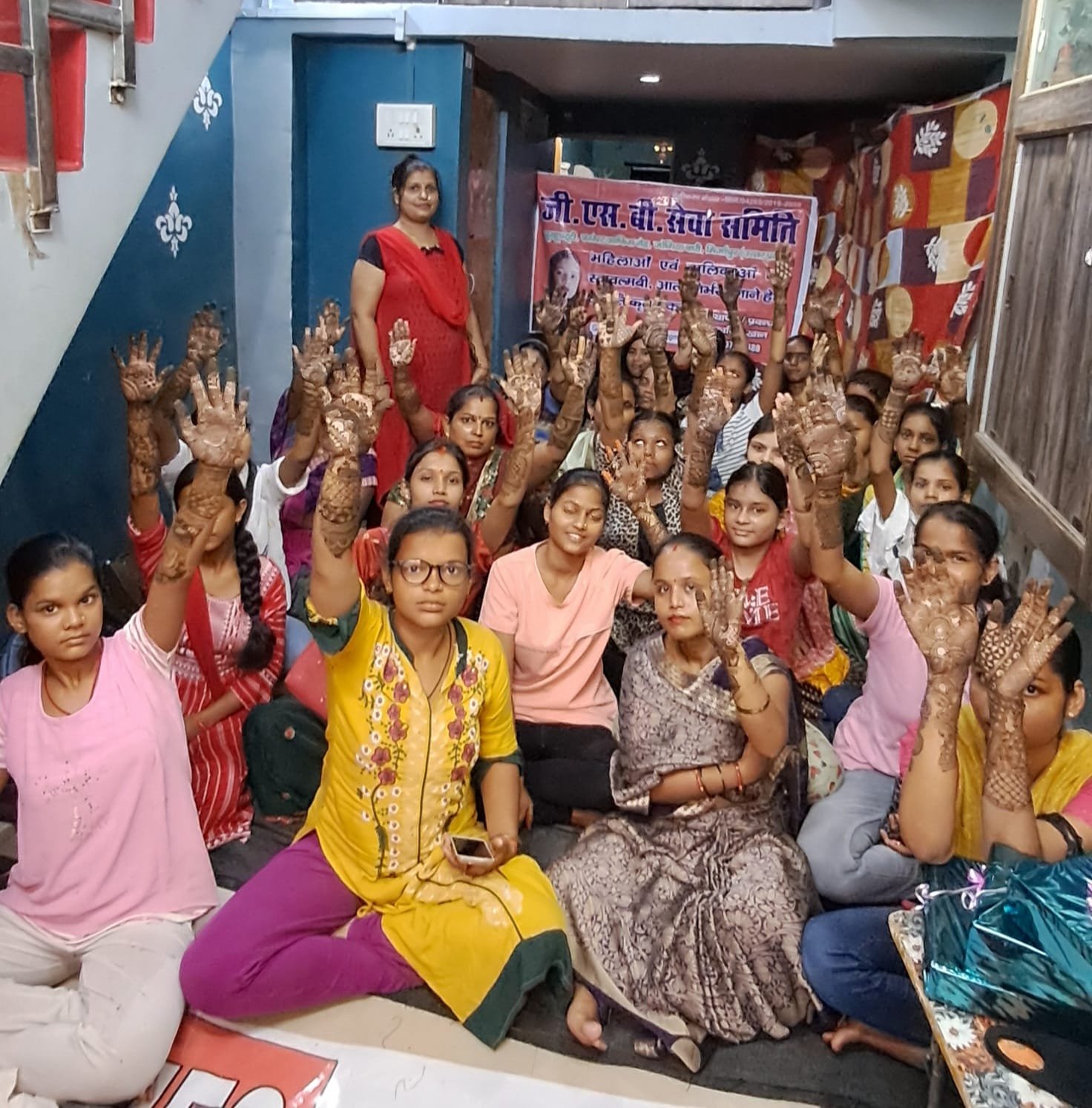 Free mehndi training for girls and women