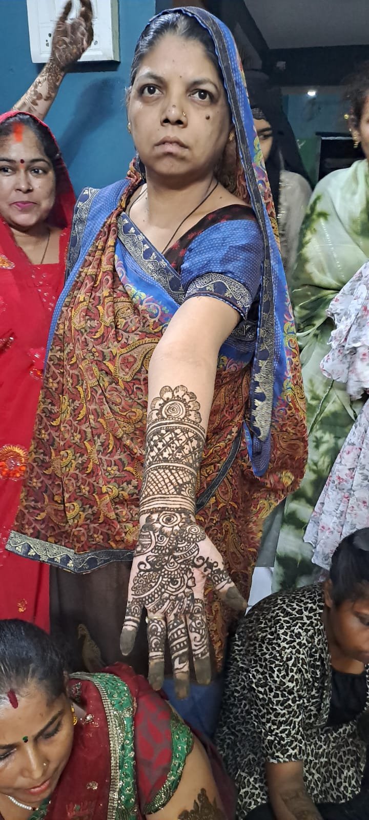 Free mehndi training for girls and women