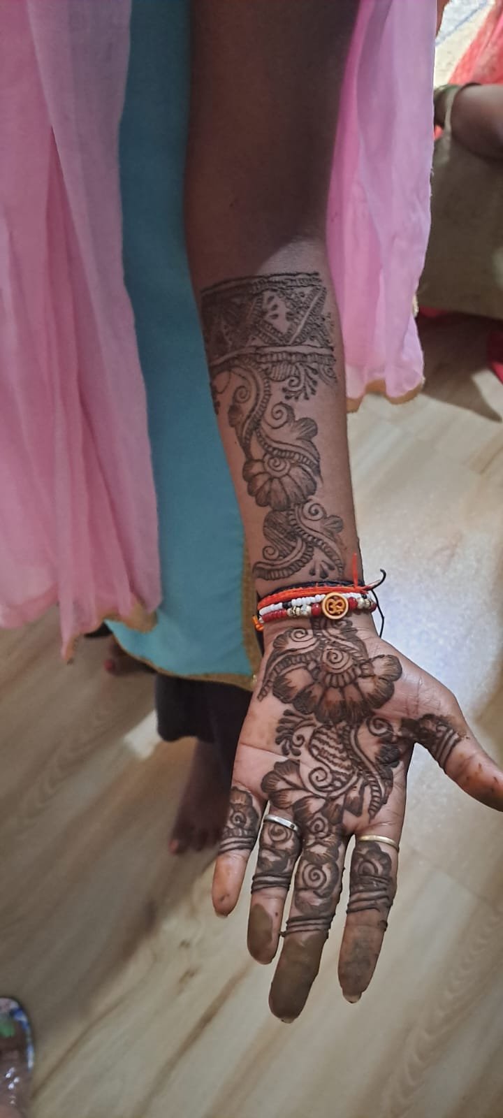 Free mehndi training for girls and women