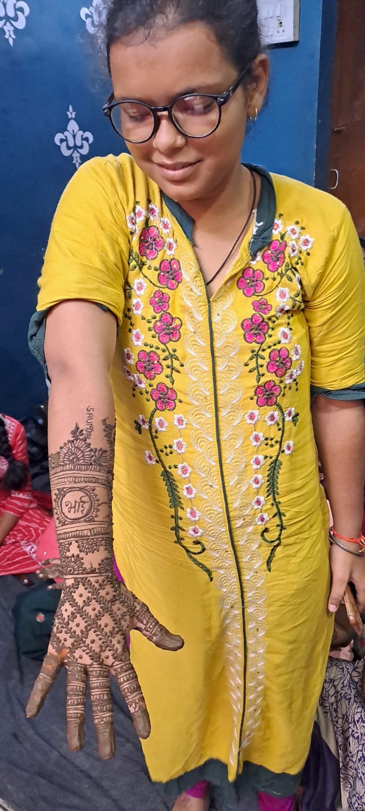 Free mehndi training for girls and women