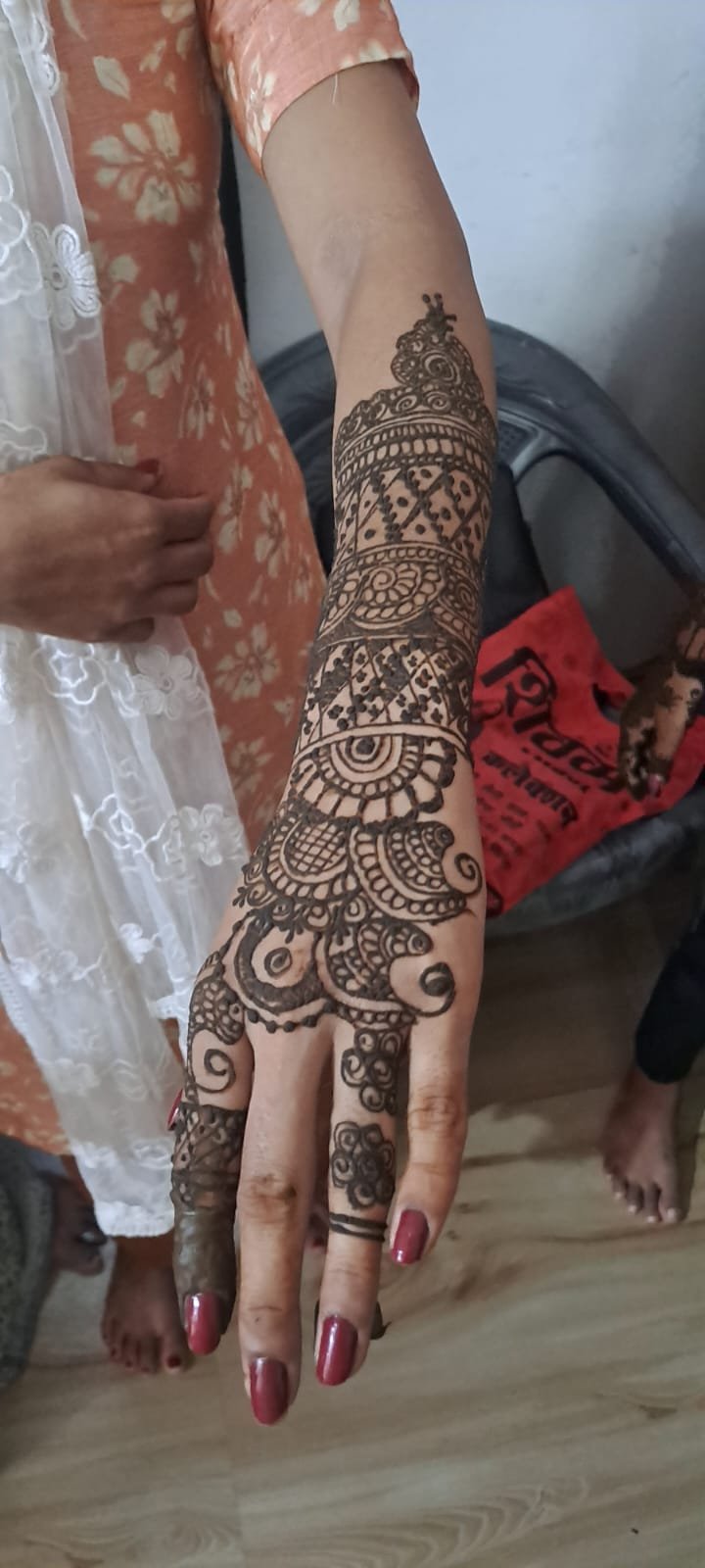 Free mehndi training for girls and women