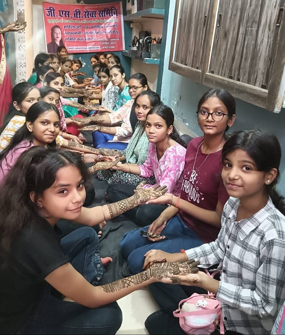 Free mehndi training for girls and women