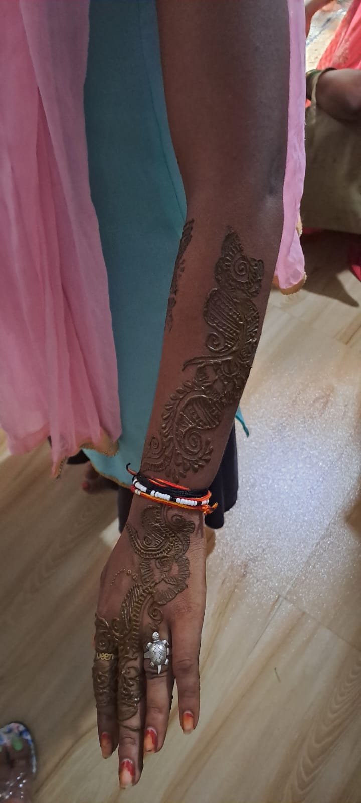 Free mehndi training for girls and women